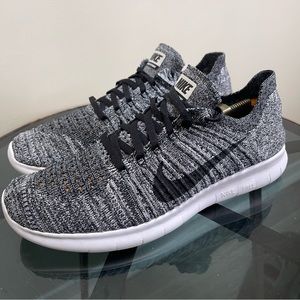 Womens Nike Flyknit Freerun Shoes